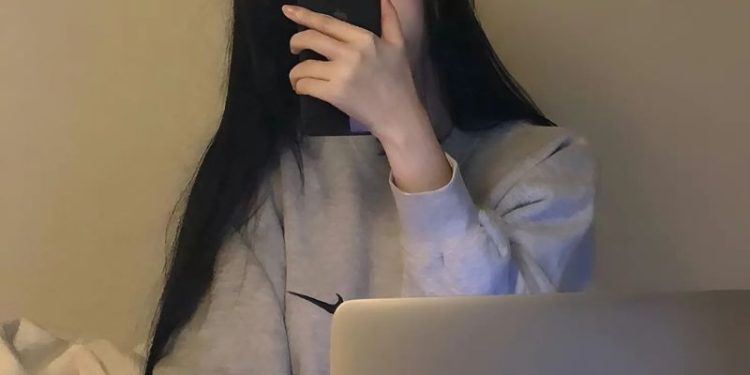 69+ Avatar nữ đẹp, ngầu, cá tính và cuốn hút nhất