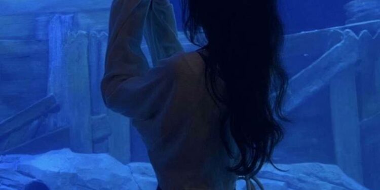 Bật mí bộ sưu tập avatar ảnh gái xinh che mặt cực ấn tượng