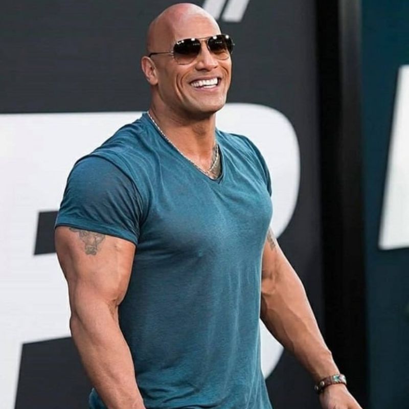 69+ Ảnh The Rock meme hài hước khiến bạn cười không nhặt được mồm 2 Ảnh The Rock ngoài đời