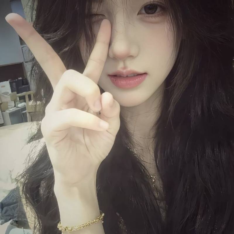 Kiểu ảnh làm avatar cho nữ 2k5