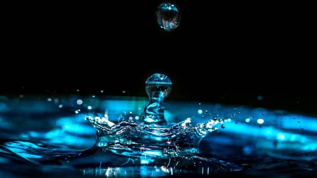 hinh nen thu hut tai loc menh thuy 6