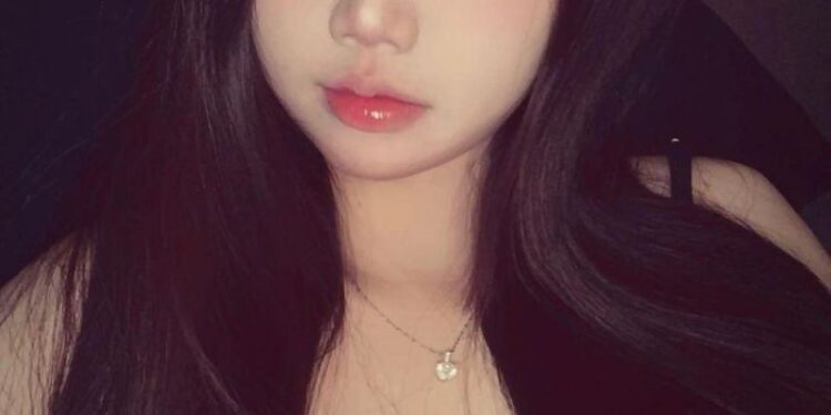 199 Ảnh avatar gái xinh k10 đẹp trong trẻo, chuẩn gen Alpha