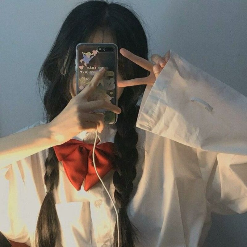 100+ Ảnh che mặt con gái avatar cute, cực xinh, cực đáng yêu 7 Che mặt con gái avatar cute, dễ thương