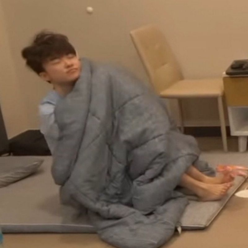 99+ ảnh Faker meme GOAT LMHT hài hước khiến fan cười xỉu 7 Faker meme mới ngủ dậy