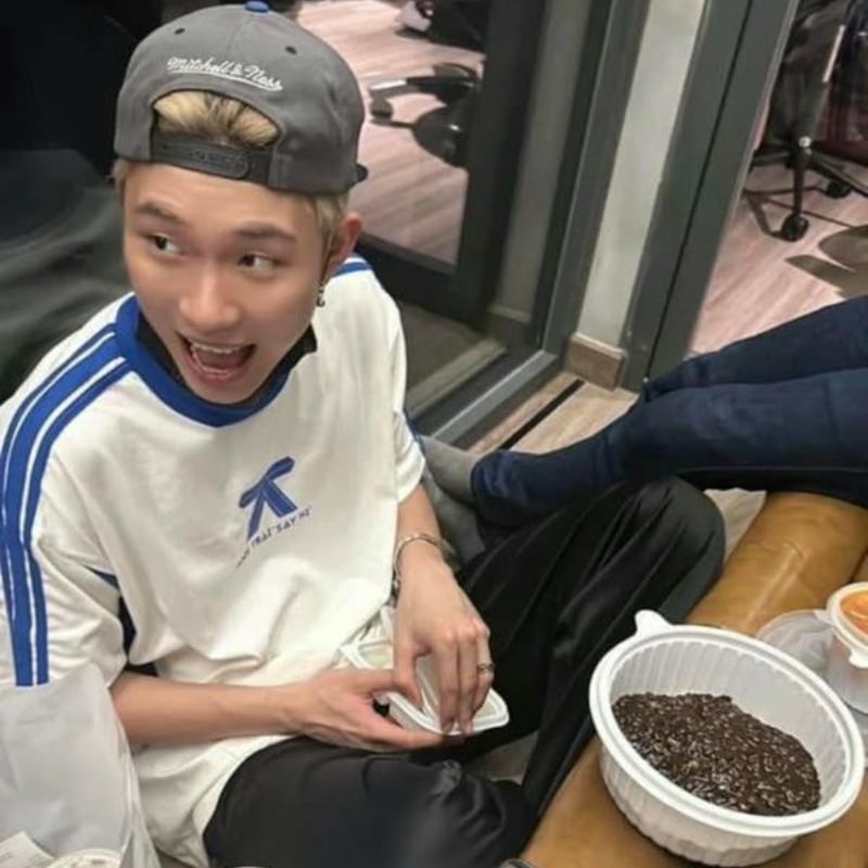 Bộ sưu tập 100+ ảnh Dương Domic đẹp trai, cool ngầu nhất 22 Hình Dương Domic ăn cơm ở hậu trường hài hước