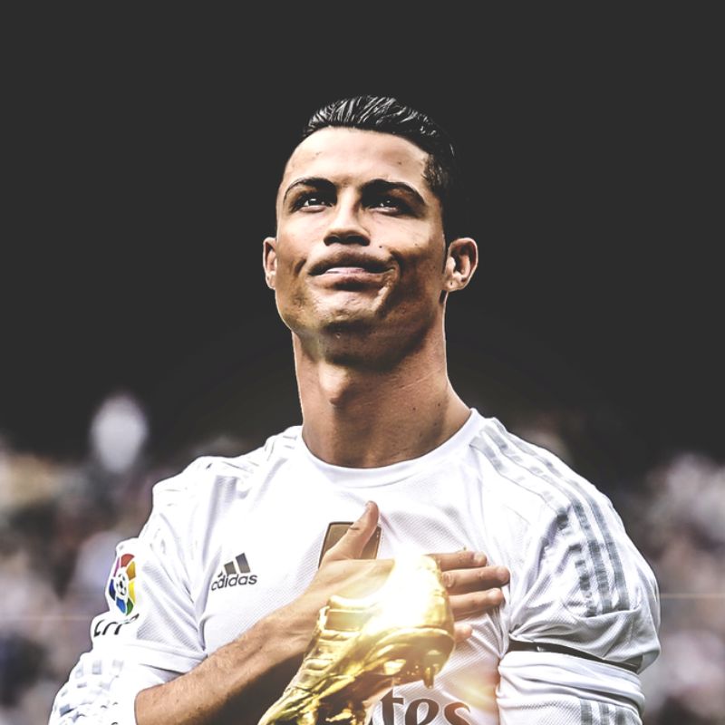 Bộ sưu tập ảnh Ronaldo ngầu, 4k cực nét và hài hước nhất 11 Hình Ronaldo 4k đặt tay lên ngực đầy tự hào