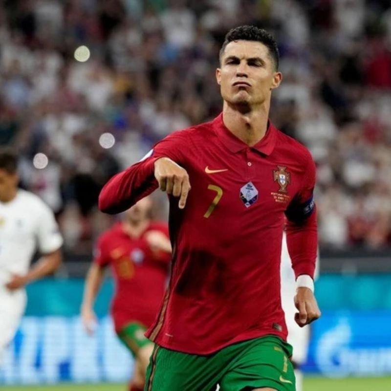 Bộ sưu tập ảnh Ronaldo ngầu, 4k cực nét và hài hước nhất 6 Hình Ronaldo vừa ghi bàn cực ngầu