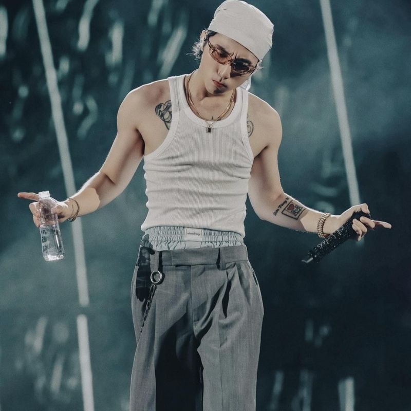 +99 ảnh Sơn Tùng M-TP mới nhất, thần thái đỉnh cao cực cuốn 14 Avatar ảnh Sơn Tùng MTP cool ngầu trên sân khấu