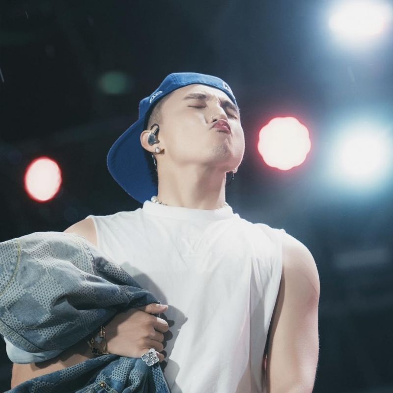 +99 ảnh Sơn Tùng M-TP mới nhất, thần thái đỉnh cao cực cuốn 44 Hình ảnh Sơn Tùng biểu cảm hài hước