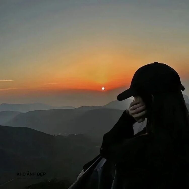 99+ Avatar thất tình buồn, cô đơn và đầy tâm trạng hot nhất 2026