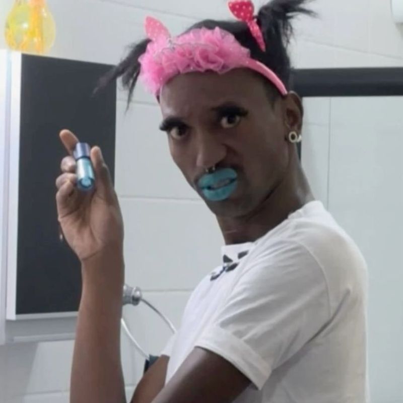 slay meme nails anh da đen